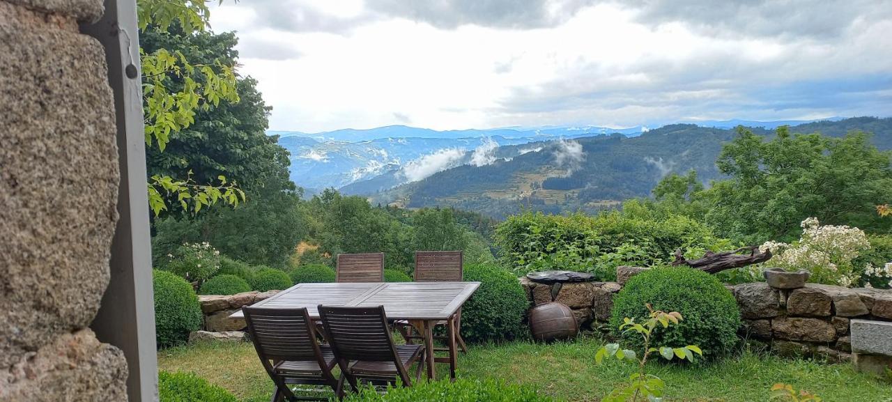 Bed and Breakfast Bérard à Saint-Julien-d'Intres Extérieur photo
