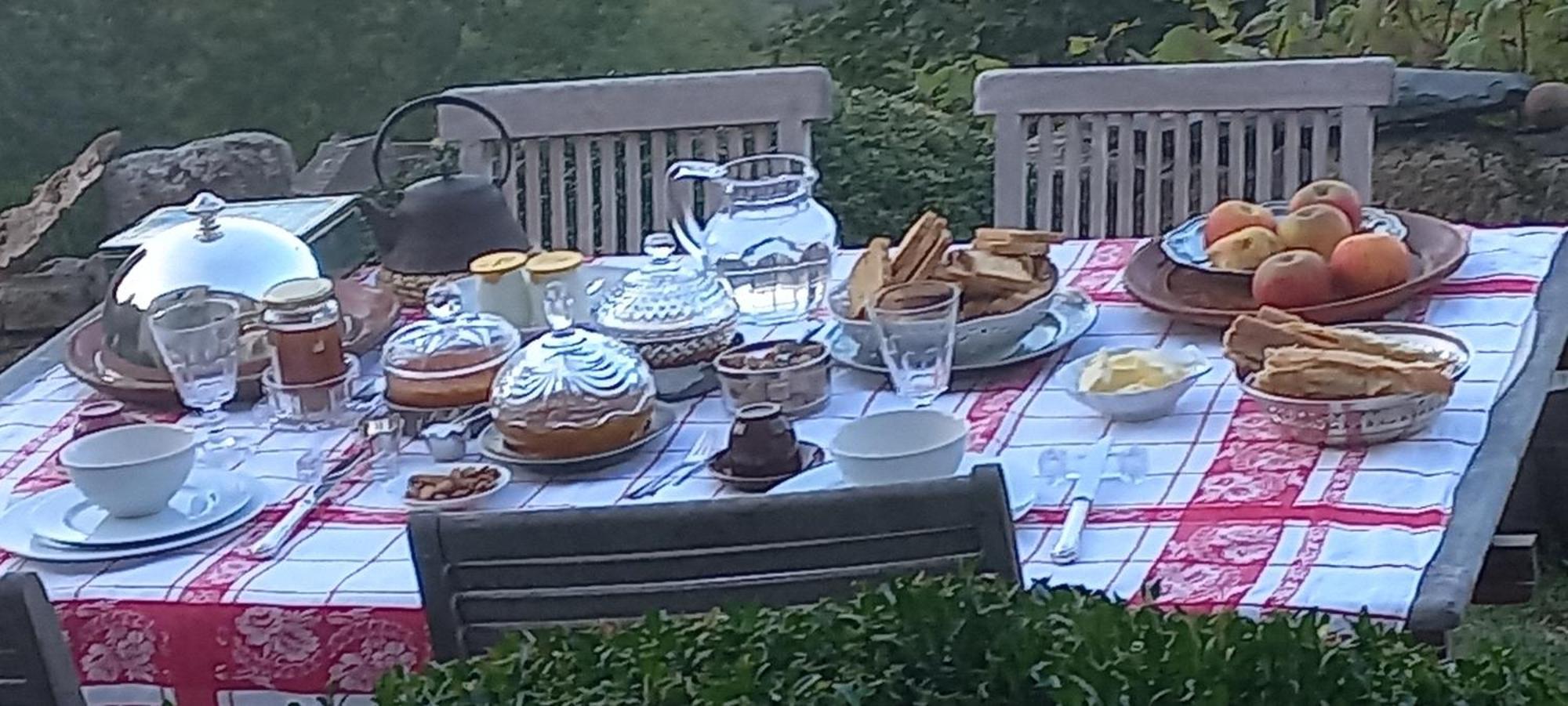 Bed and Breakfast Bérard à Saint-Julien-d'Intres Extérieur photo